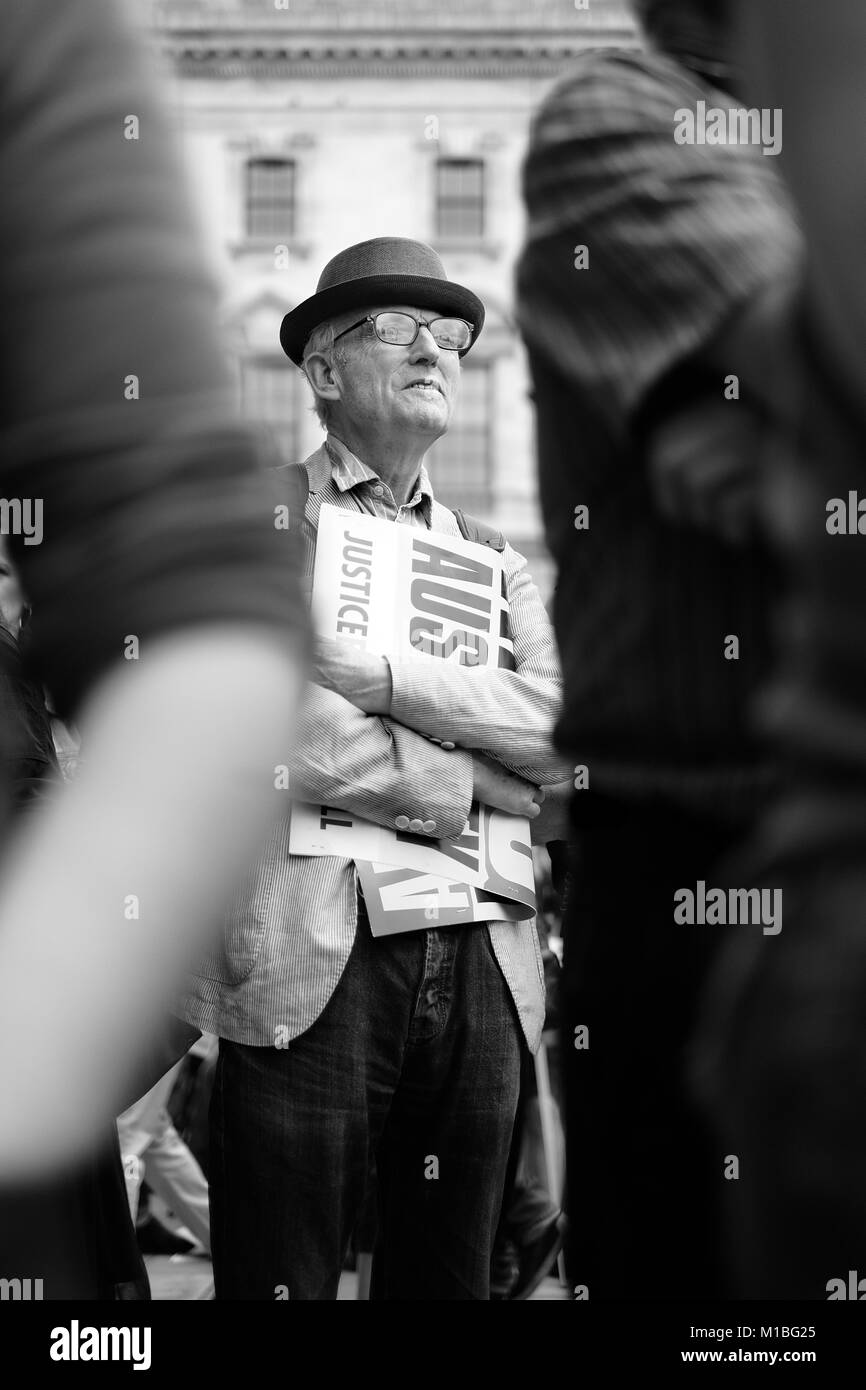 OAP old man demonstrates in the #toriesout  Not one day more demonstration London Saturday 1 July 2017 Stock Photo