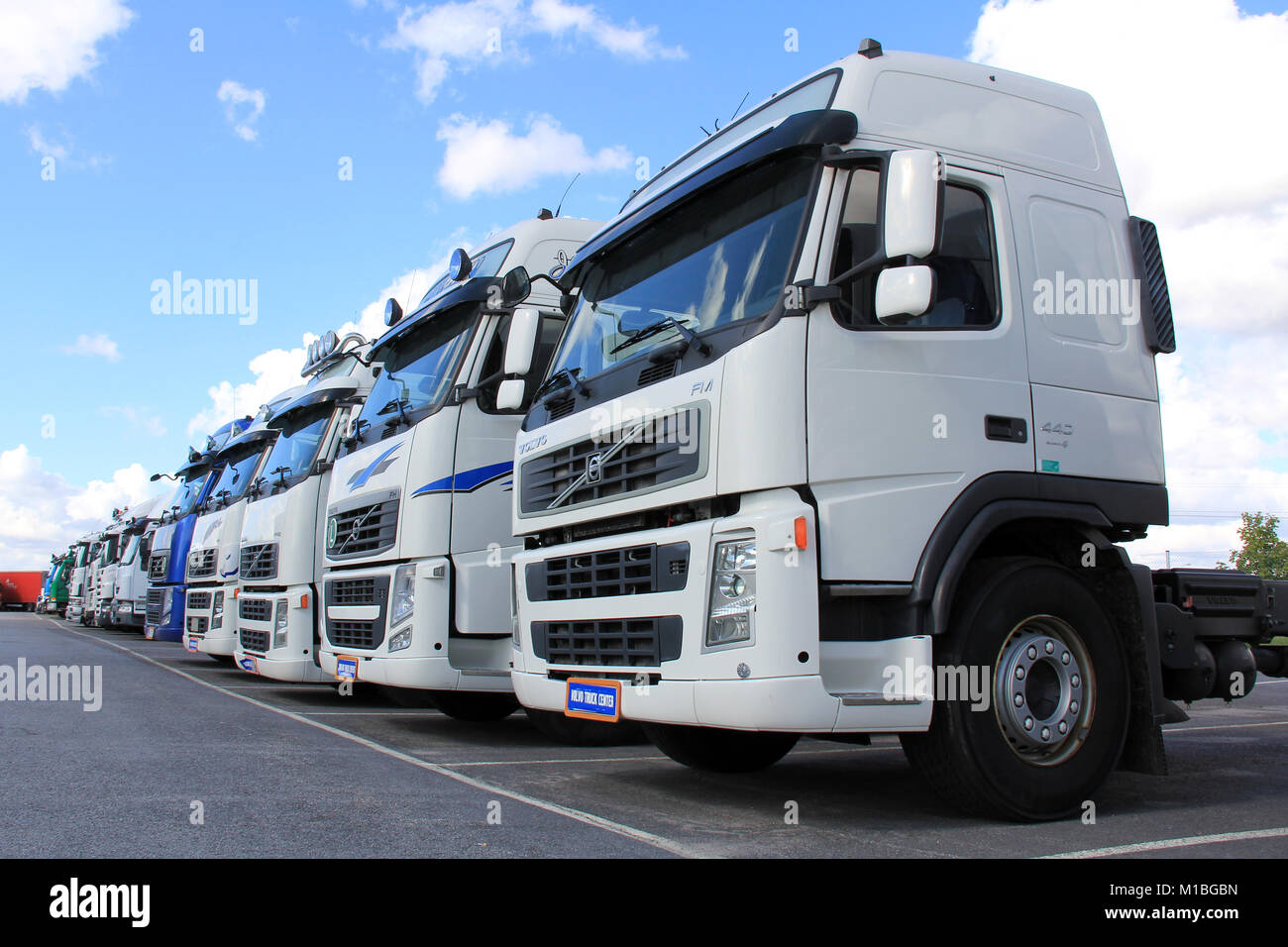 Volvo fh trucks hi-res stock photography and images - Alamy