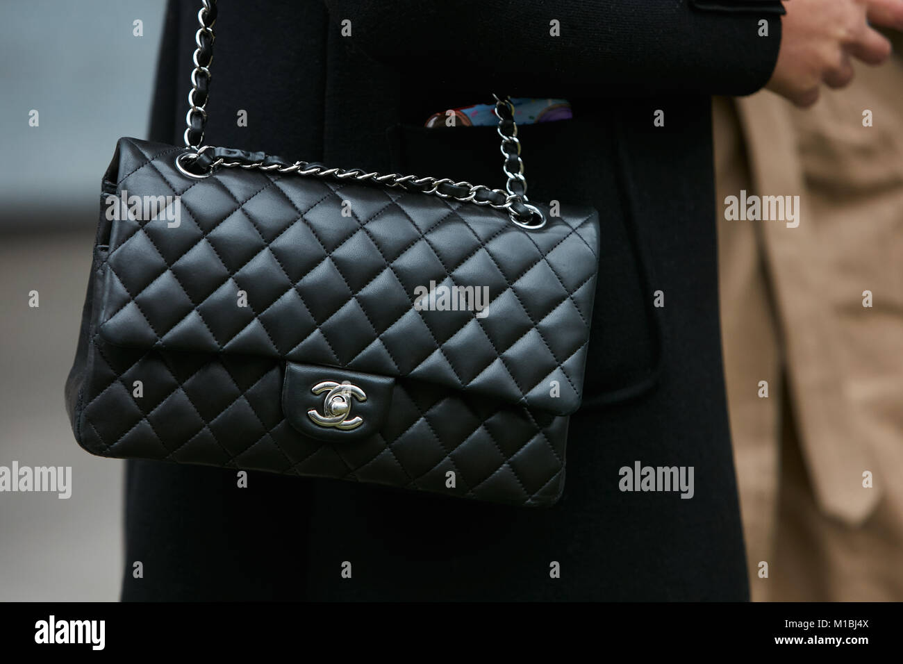 black purse silver chain