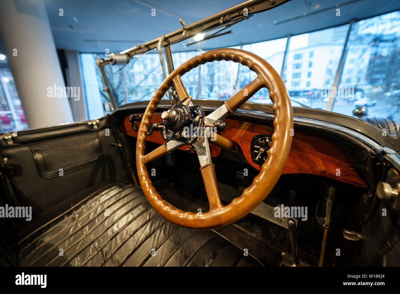 berlin december 21 2017 showroom interior of luxury car stock photo alamy