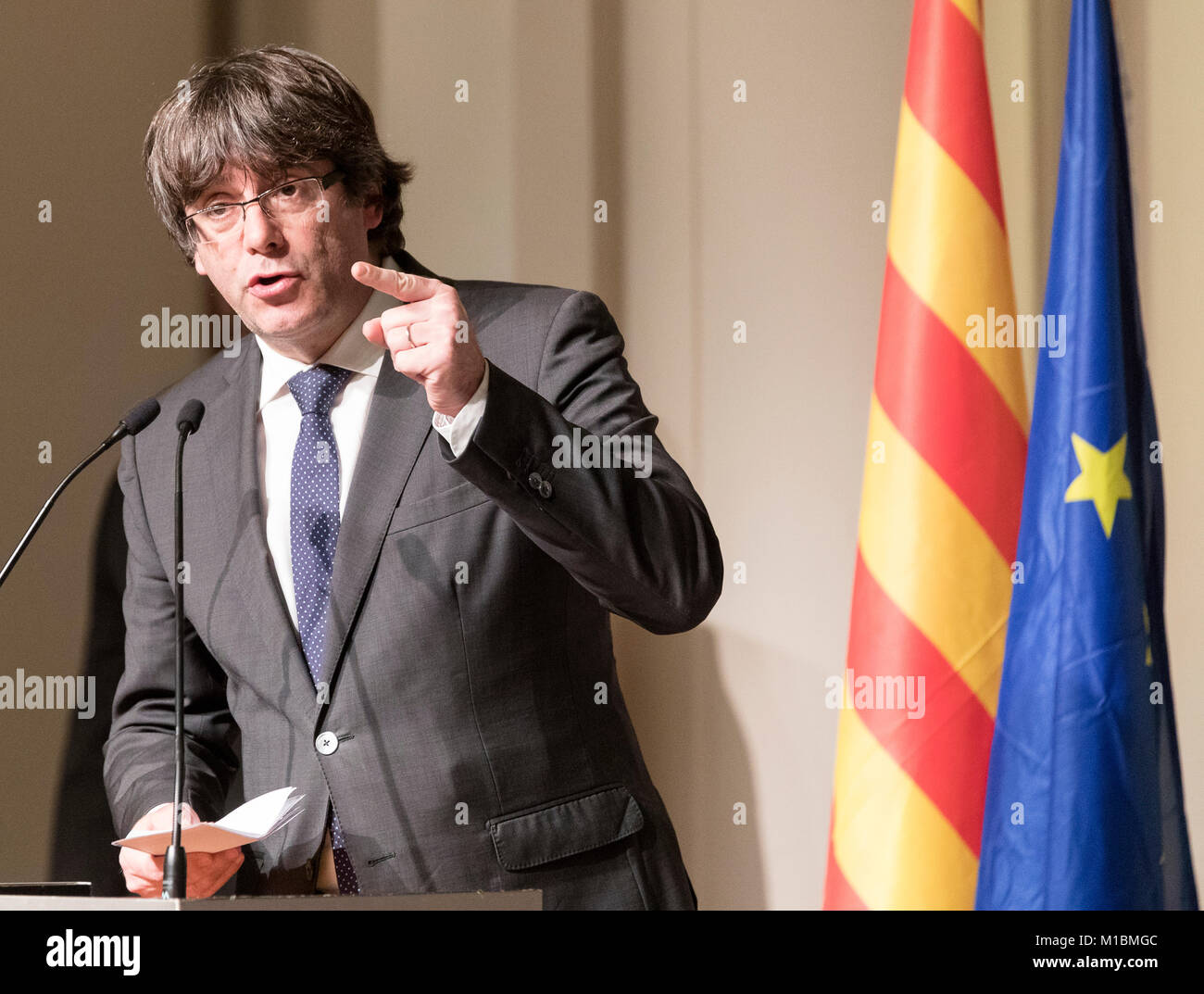 Belgium, Brussels on 2017/11/07: deposed Catalan president Carles Puigdemont meeting 200 Catalan mayors Stock Photo