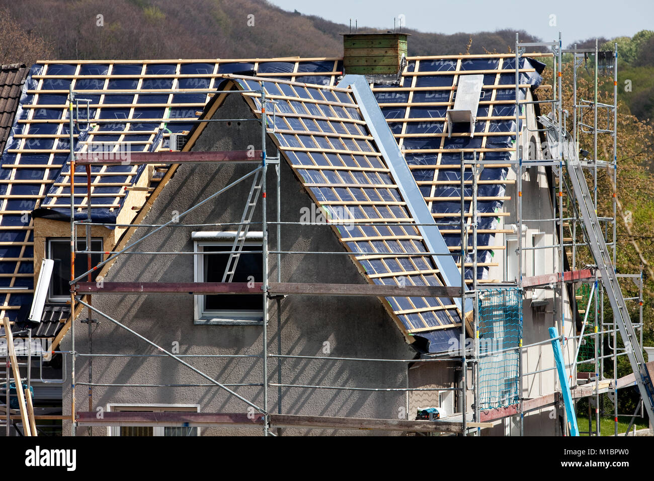 59.400+ Roofing Works Fotografías de stock, fotos e imágenes libres de  derechos - iStock