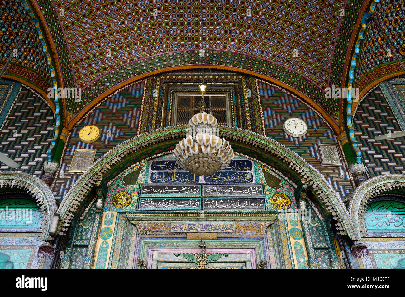 Entry to a green uniquely wooden mosque, Shah E Hamdan in Srinagar, Jammu and Kashmir Stock Photo