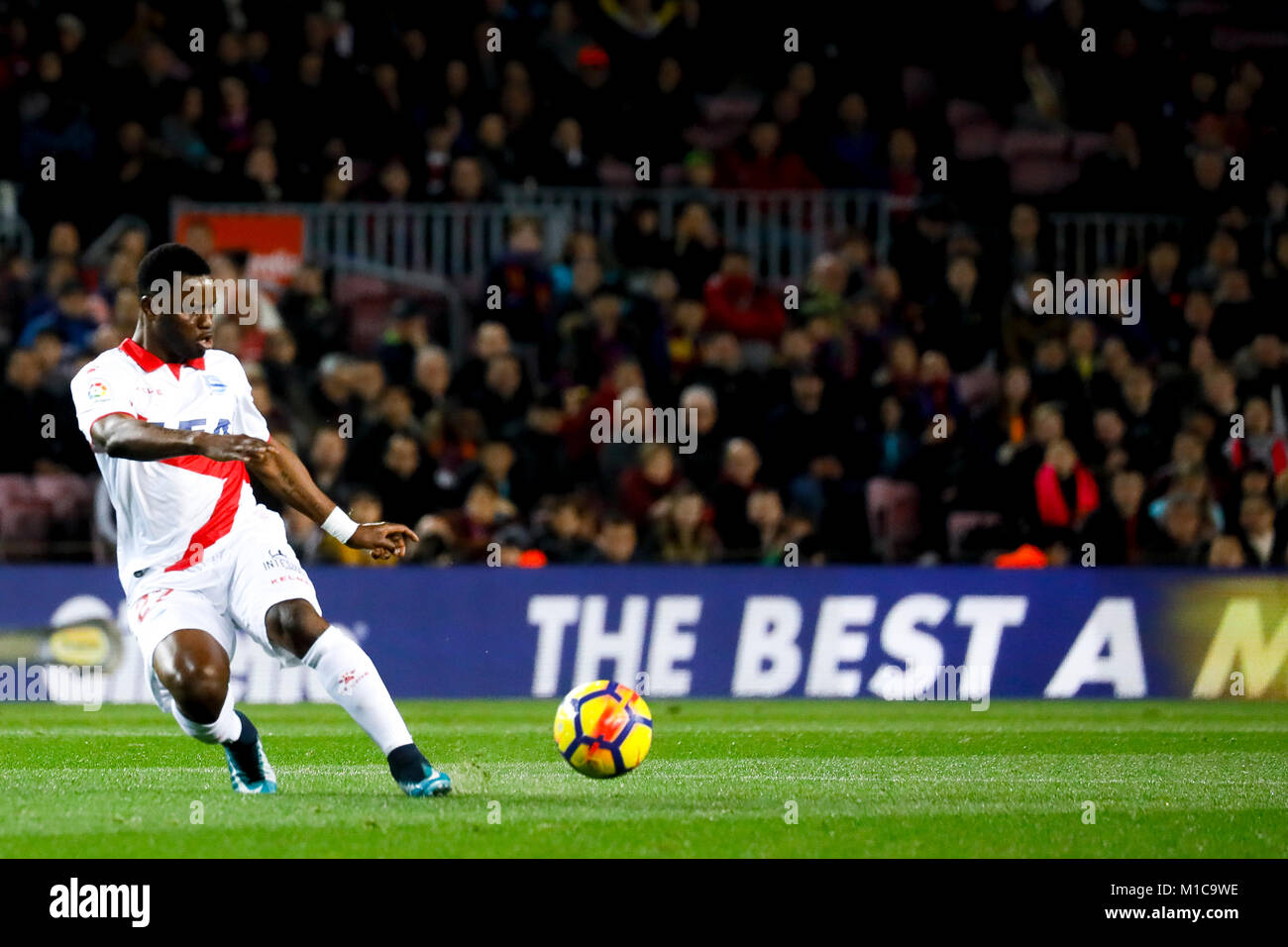 Camp Nou, Barcelona, Spain. 27th January, 2018. Mubarak Wakaso kicking the ball during the 21th round of La Liga 17/18 on the match between Fc Barcelona and Deportivo Alaves at Camp Nou, Barcelona, Spain. Credit: G. Loinaz. Credit: G. Loinaz/Alamy Live News Stock Photo