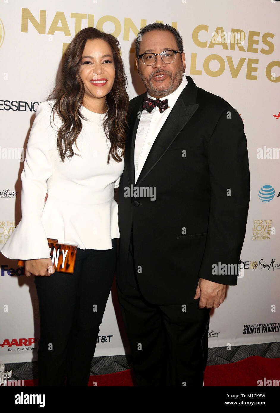 Sunny hostin hi-res stock photography and images - Alamy