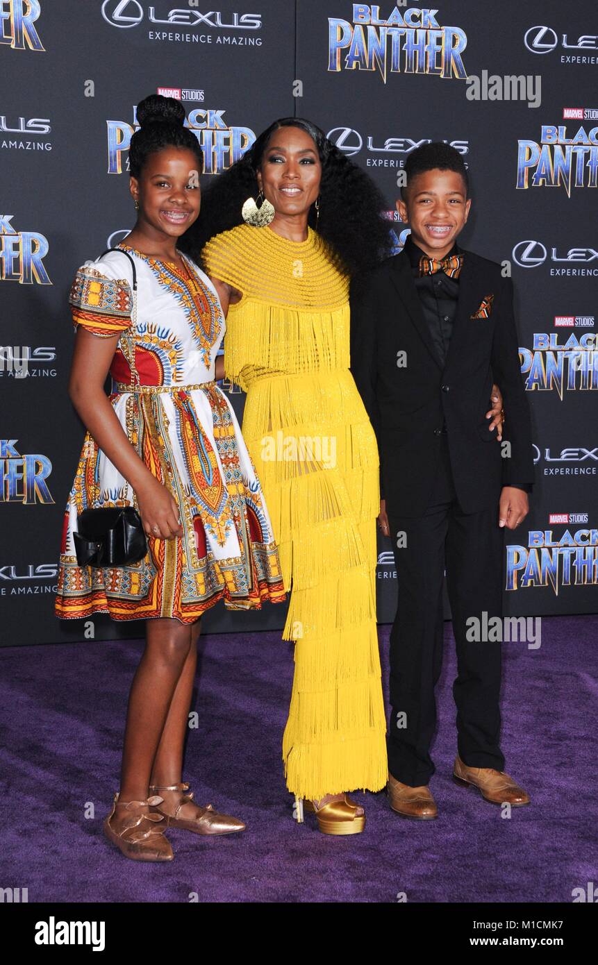 Los Angeles, CA, USA. 29th Jan, 2018. Bronwyn Vance, Angela Bassett, Slater Vance at arrivals for Marvel Studios BLACK PANTHER Premiere, The Dolby Theatre at Hollywood and Highland Center, Los Angeles, CA January 29, 2018. Credit: Elizabeth Goodenough/Everett Collection/Alamy Live News Stock Photo