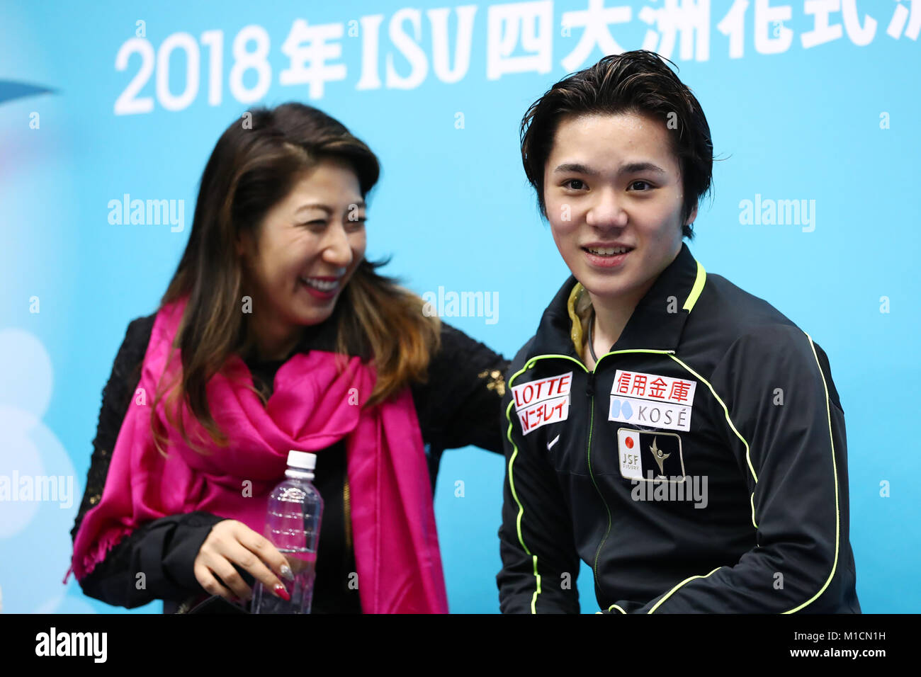 Taipei Taiwan 27th Jan 18 L R Mihoko Higuchi Shoma Uno Jpn Figure Skating Isu Four Continents Figure Skating Championships 18 Men S Free Skating At Taipei Arena In Taipei Taiwan Credit Taipei Taiwan 27th Jan 18 L R Mihoko Higuchi Shoma Uno Jpn Figure Skating Isu Four Continents Figure Skating Championships 18 Men S Free Skating At Taipei Arena In Taipei Taiwan Credit