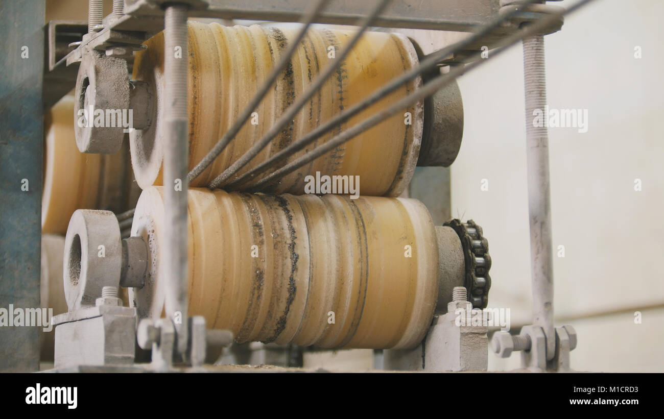 Producing fiberglass rods manufacture of composite reinforcement