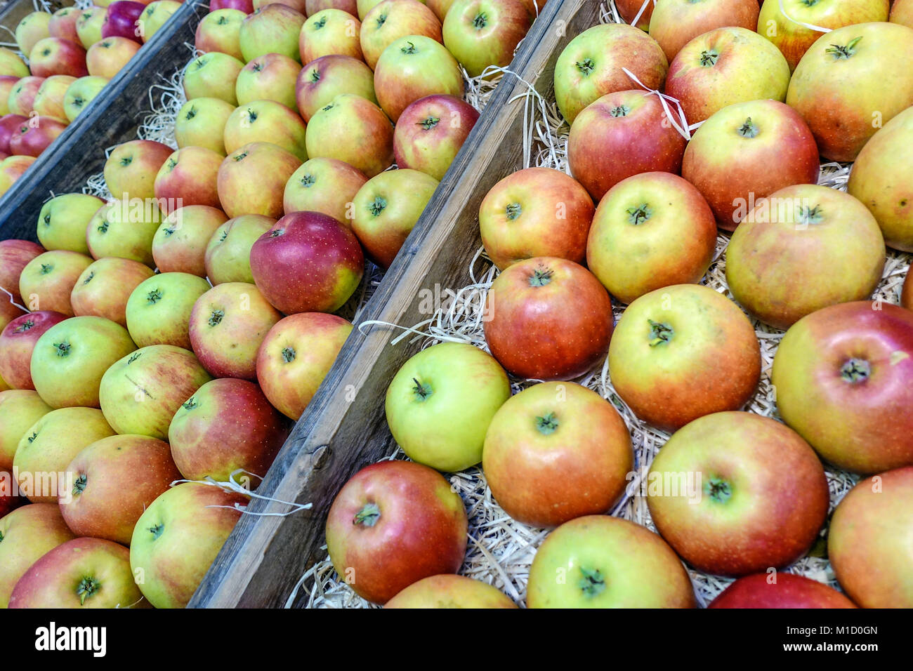 Fresh stacked apples at farmers market Stock Photo Alamy
