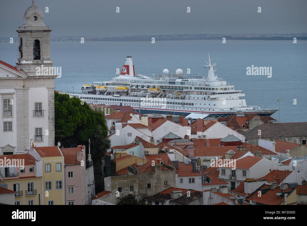 Cruise Ship, Alfama, Lisbon, Portugal, Kreuzfahrtschiff, Lissabon Stock Photo