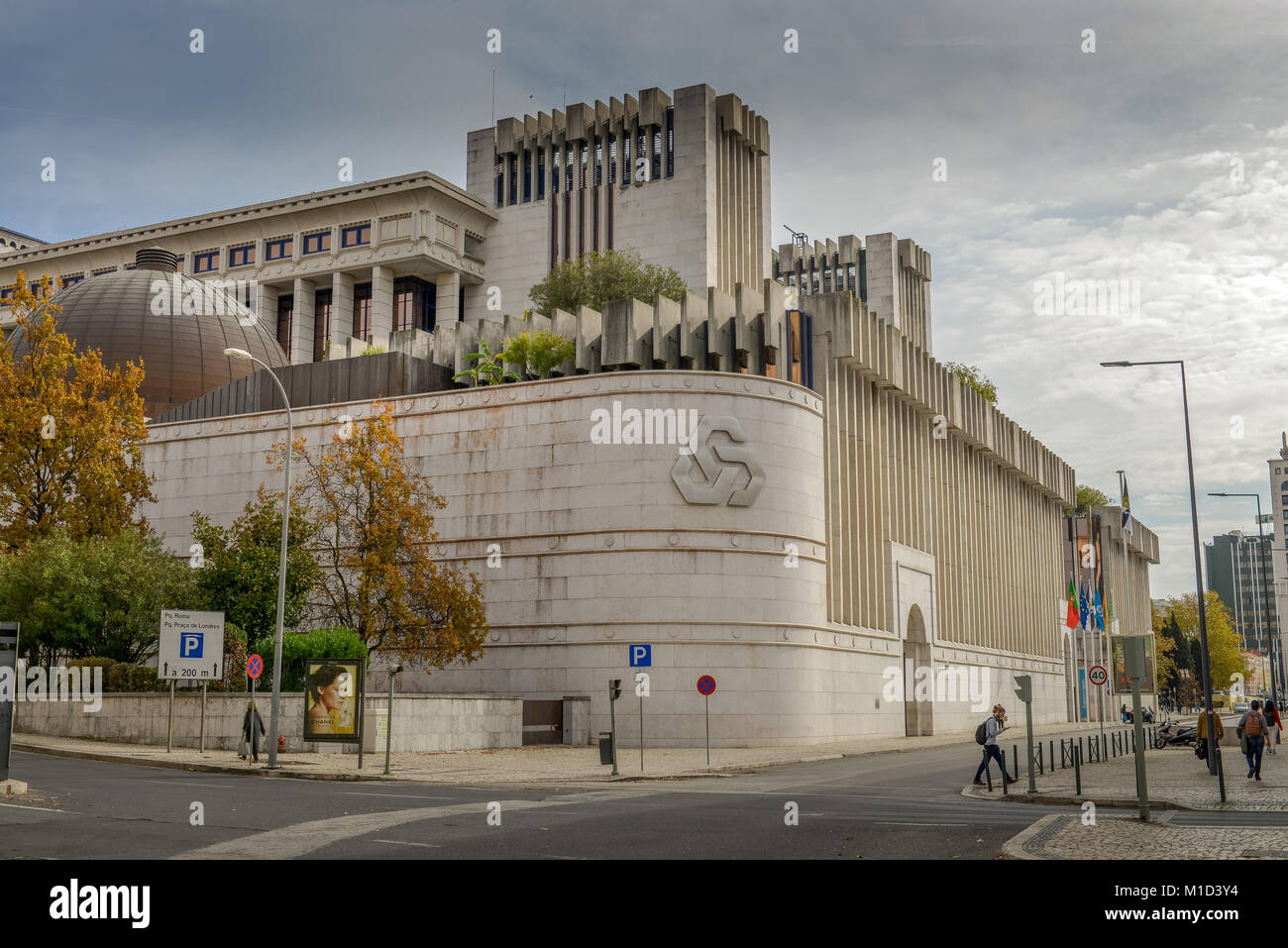 'Central bank Caixa Geral de depo itos', Avenida João XXI, Lisbon