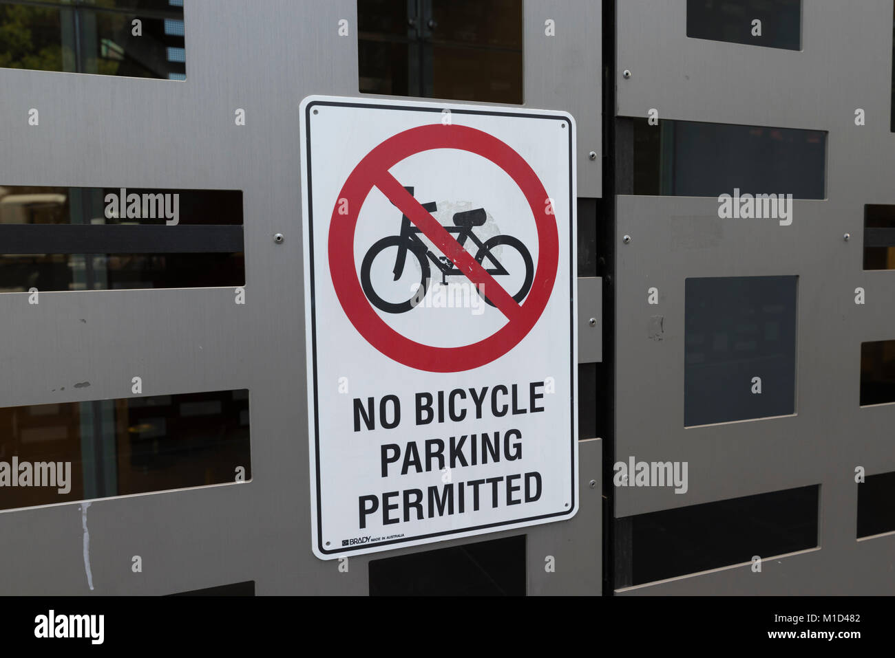 No Bicycle Parking permitted sign UTS Building 11,Sydney, Australia Stock Photo