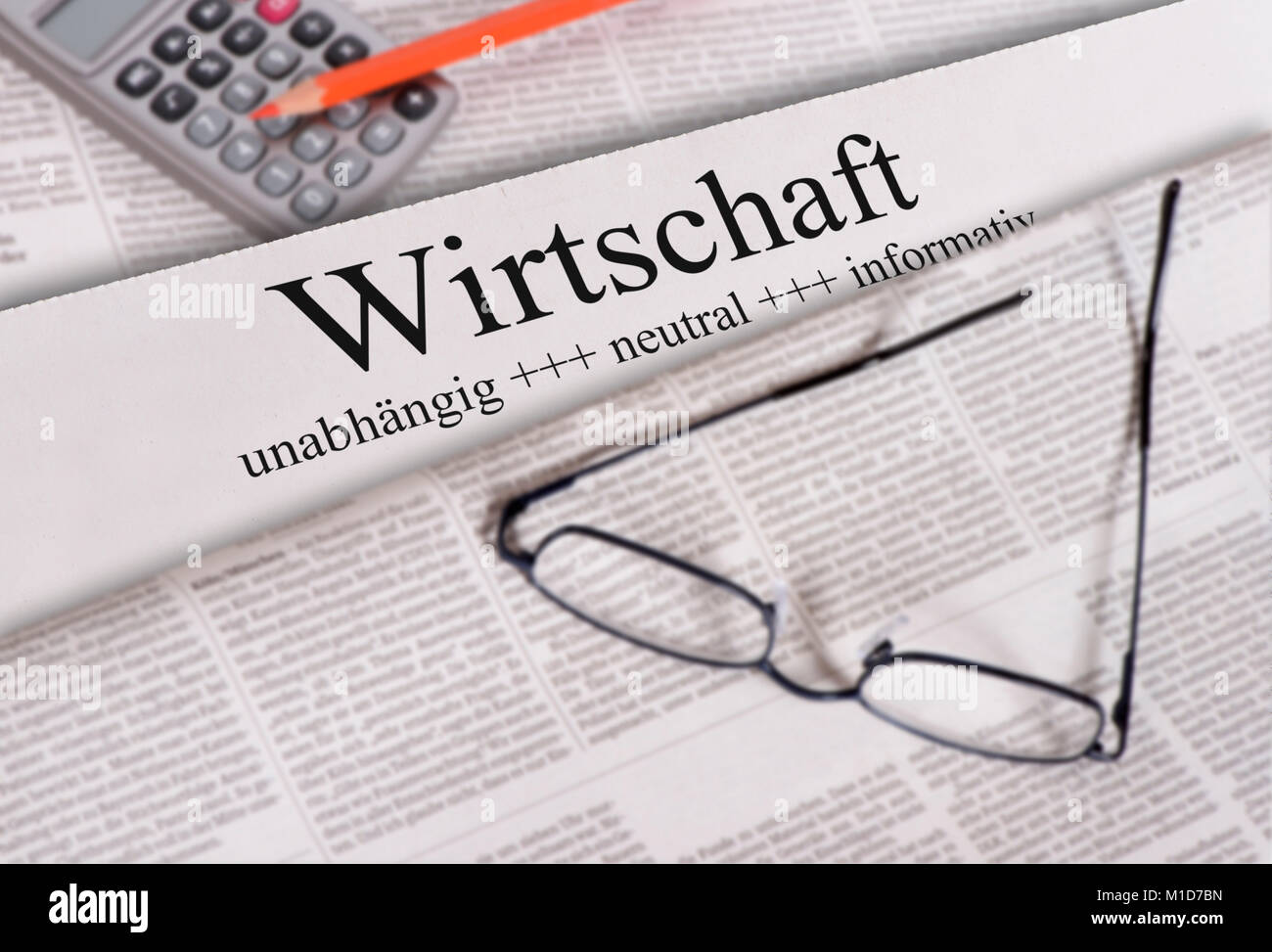 Tageszeitung mit Überschrift Wirtschaft Stock Photo