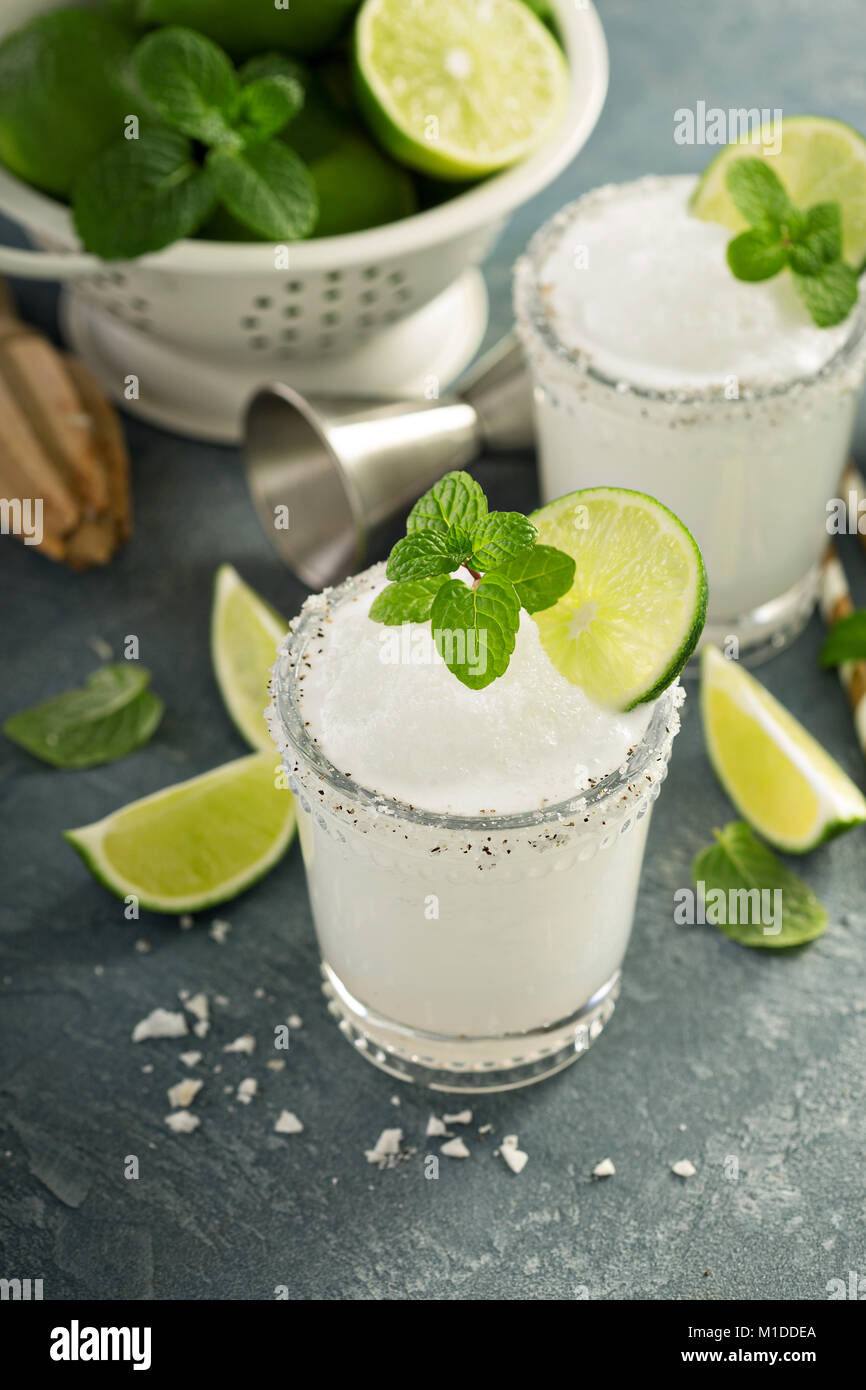 Frozen lime and mint margarita Stock Photo Alamy