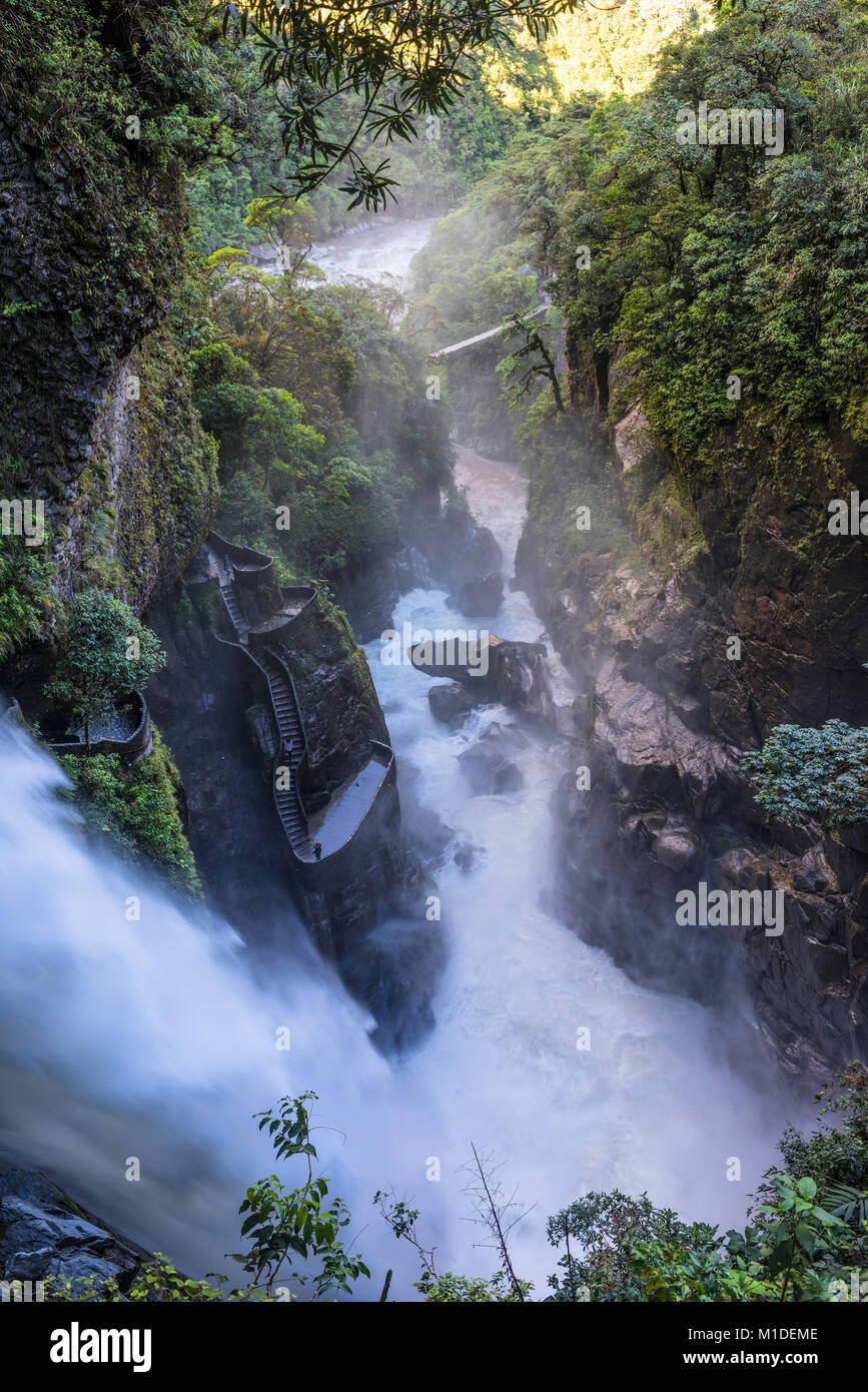Devil’s Cauldron waterfall (spanish: Pailon del Diablo) - Mountain