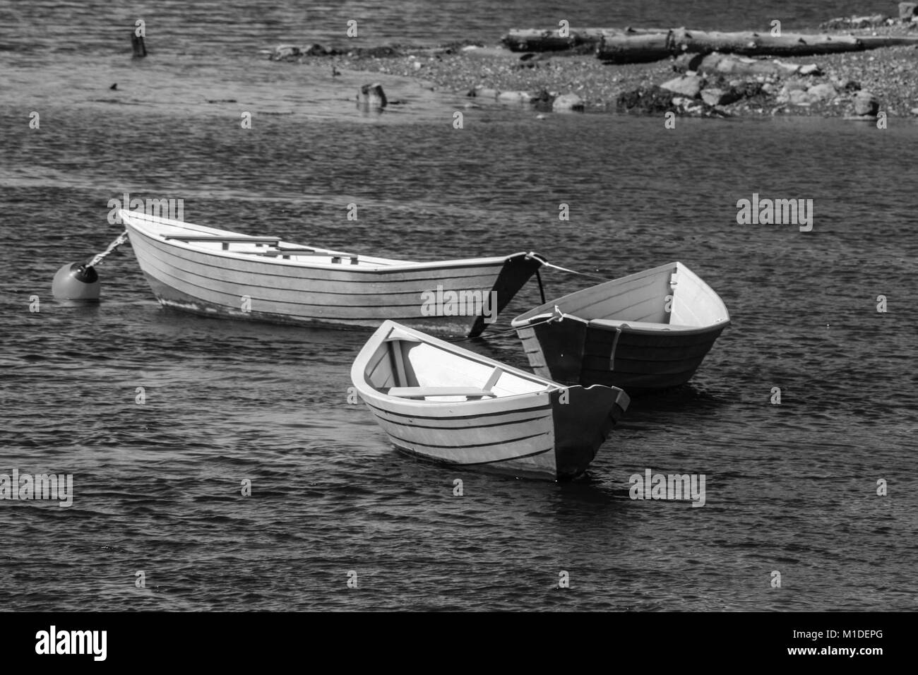 Moored small boats floating hi-res stock photography and images - Alamy