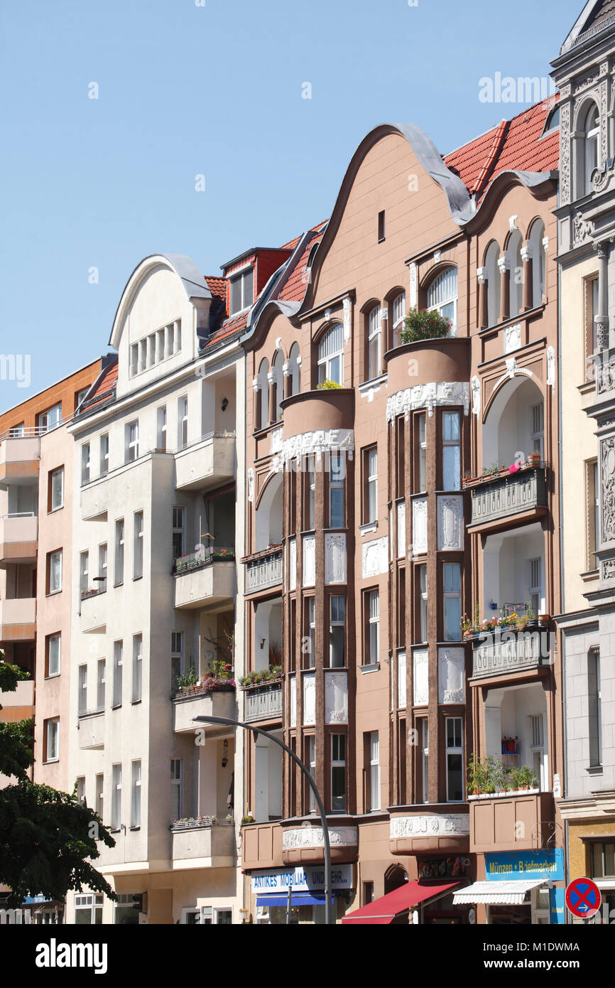 Residential building, old buildings, house facade in Charlottenburg, Berlin, Germany, Europe   I Wohngebäude, Altbauten, Hausfassade  in Charlottenbur Stock Photo