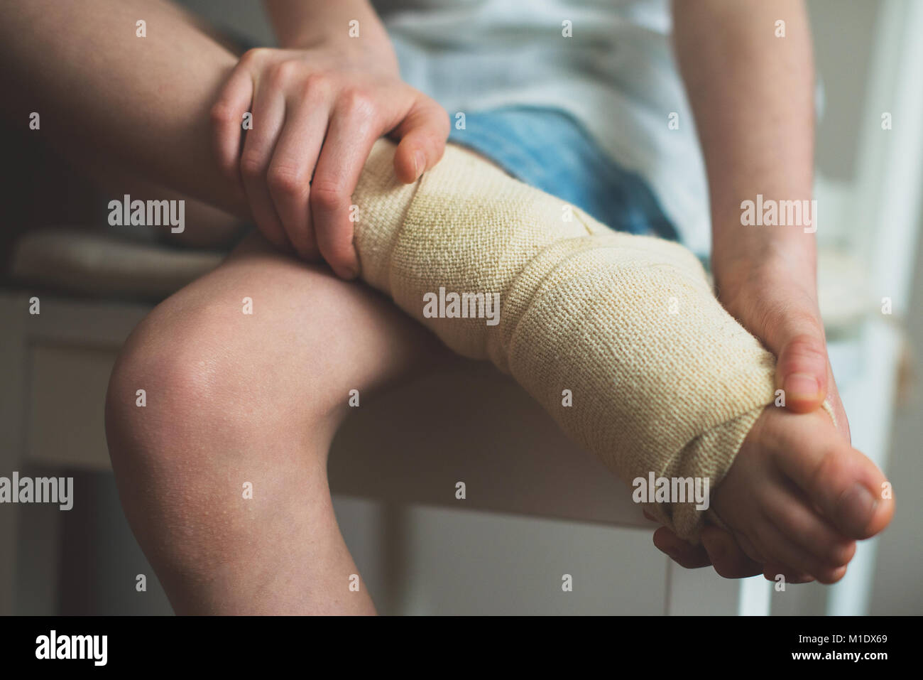 Bandaged ankle hires stock photography and images Alamy