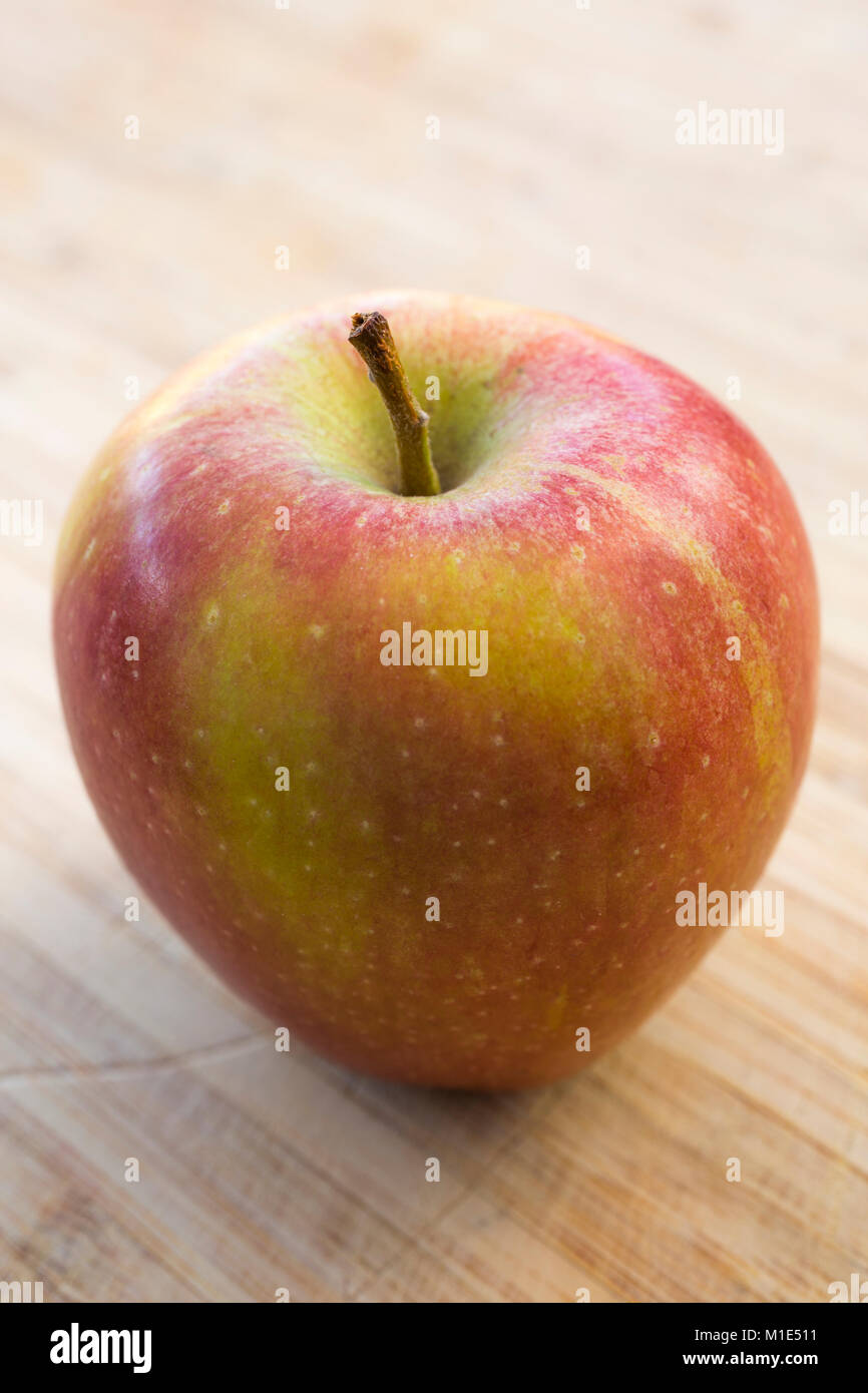 Malus domestica 'Braeburn' Stock Photo Alamy