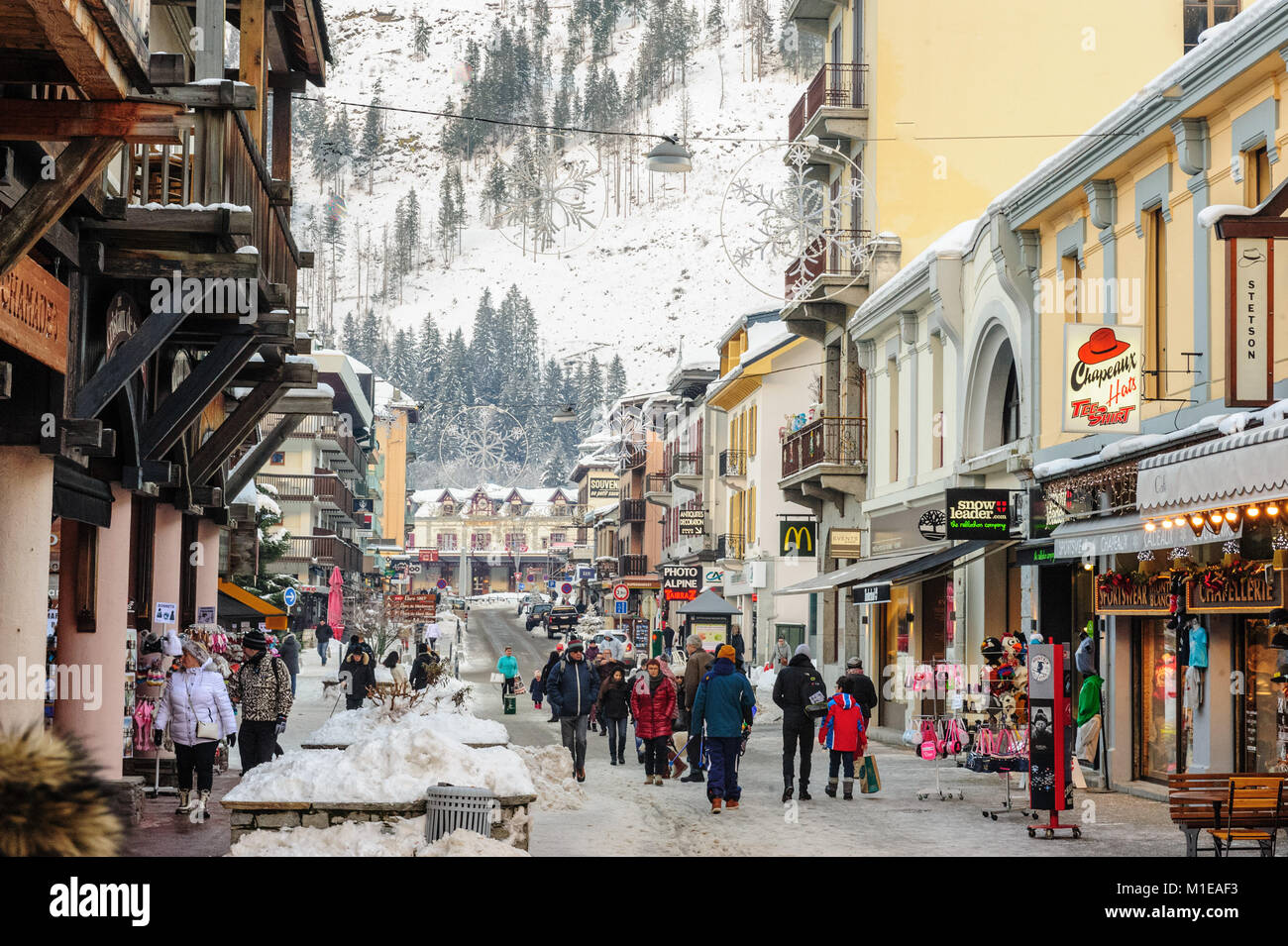 Snowy Chamonix de Mont Blanc on a Christmas Day Stock Photo Alamy