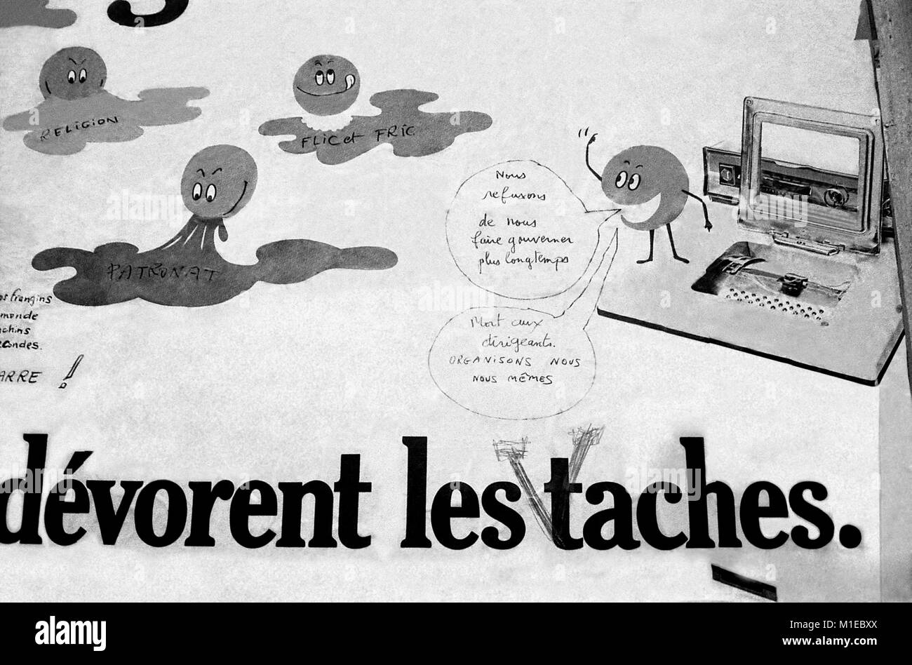 Philippe Gras / Le Pictorium -  Events of may 1968 in FRANCE. -  1968  -  France / Ile-de-France (region) / Paris  -  Events of 1968 in FRANCE. -  'Be young and shut up!', 'It's only the beginning of the struggle!', 'Burst of enthousiasm for a long war!' : that's some examples of the solgans and revendications made by the Working Class and the Students. Stock Photo