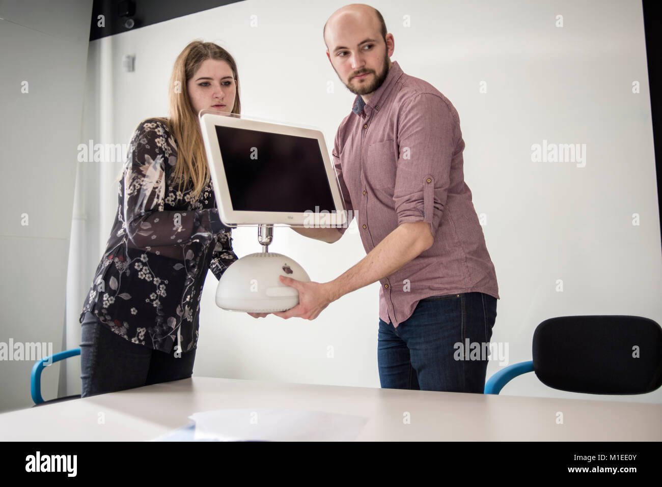 Imac g4 hi-res stock photography and images - Alamy Imac g4 hi-res stock photography and images - Alamy
