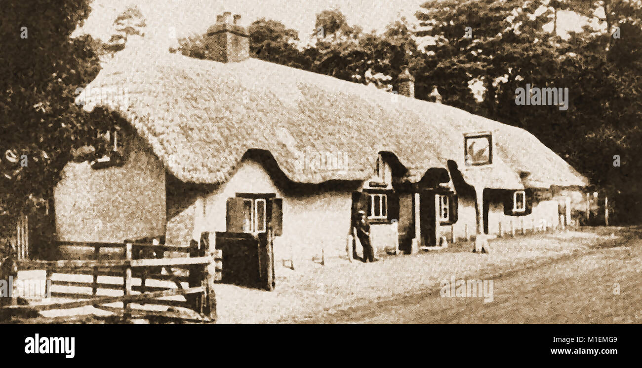 An early photograph of the Cat & Fiddle Alehouse (tavern, inn or pub) , Hinton Admiral, Hampshire UK. It was formerly a hospice or hospitall run by medieval monks from Christchurch priory uk Stock Photo
