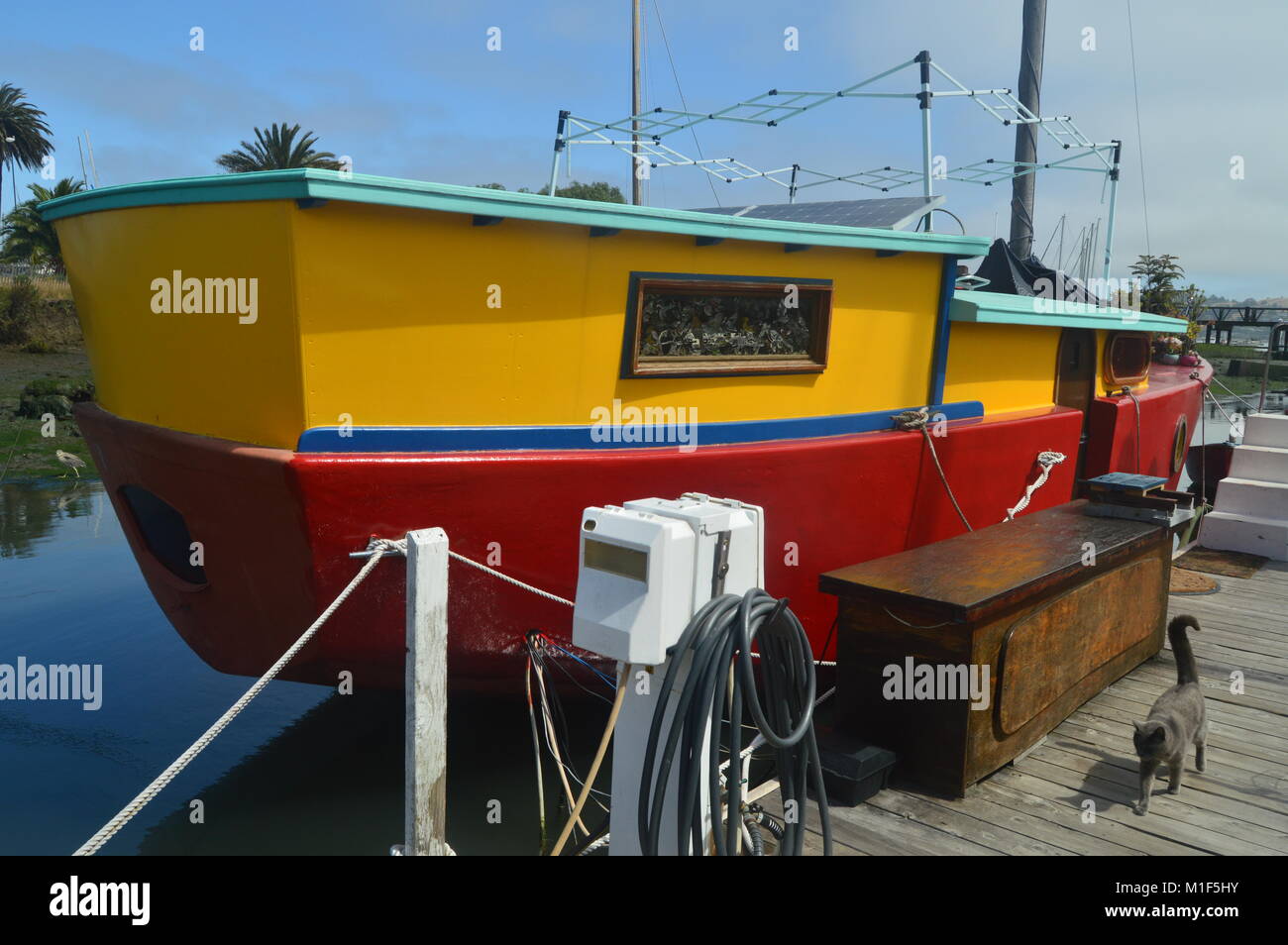 Floating Houses In Sausalito With A Very Vivid Colors With An