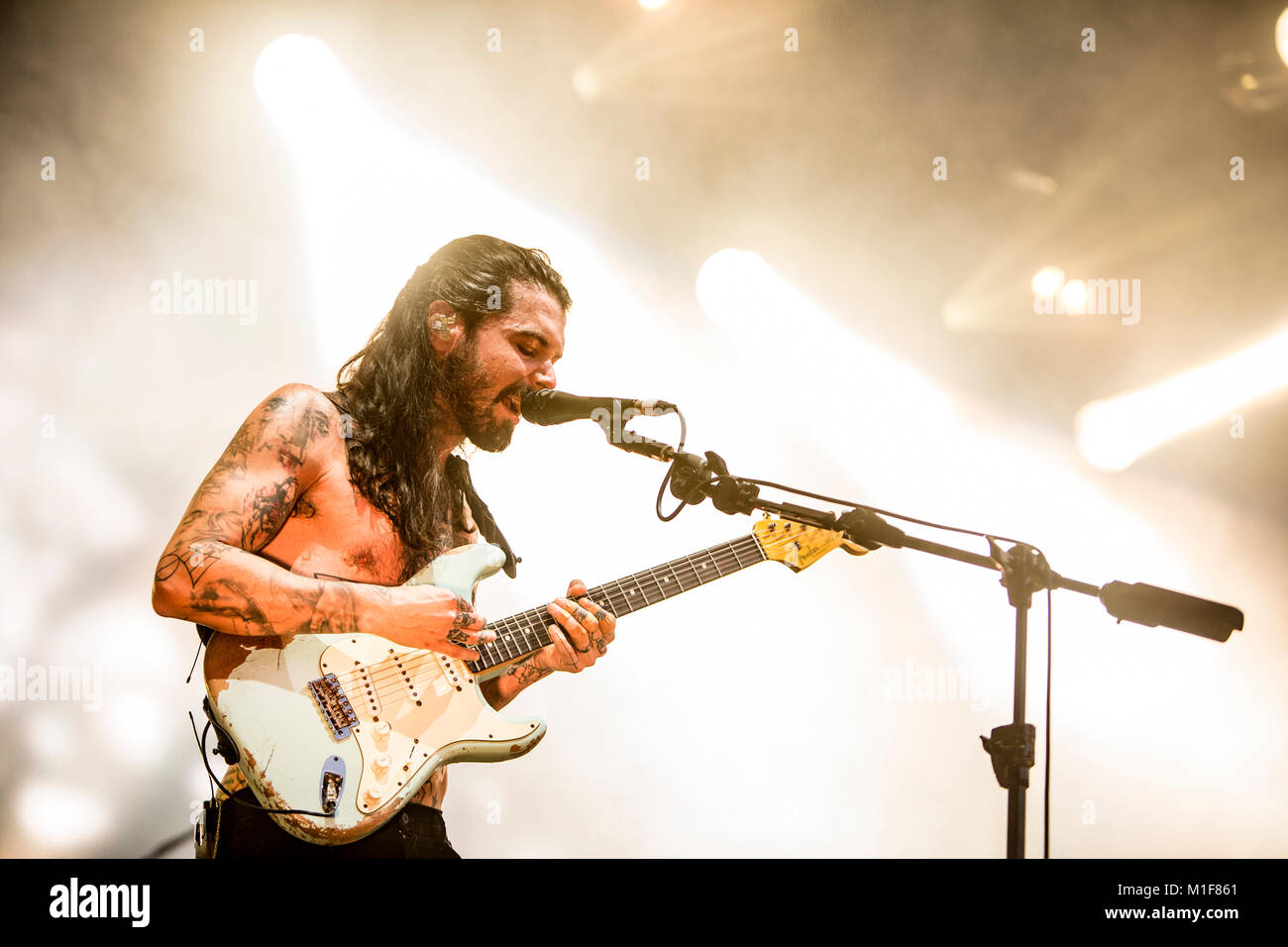 Biffy clyro lead singer simon neil performs hi-res stock photography ...