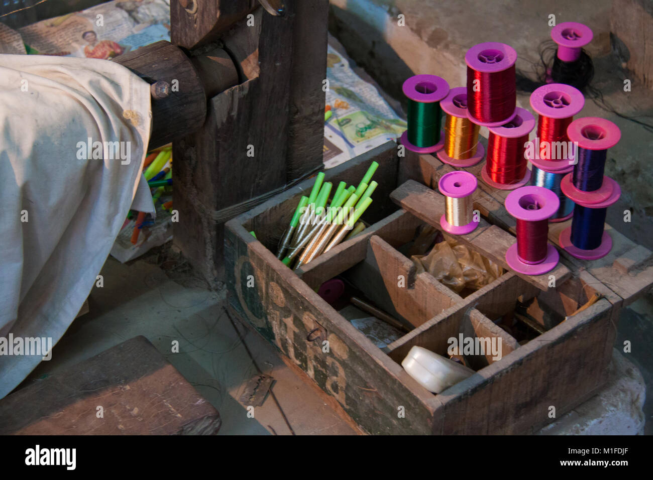 Traditional pattern india hires stock photography and images Alamy