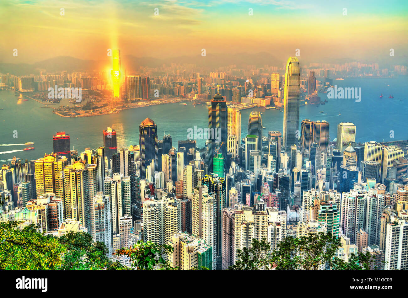 Skyline of Hong Kong from Victoria Peak Stock Photo - Alamy