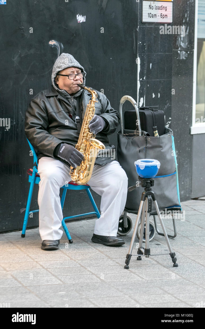 Solo Sax Player High Resolution Stock Photography and Images - Alamy