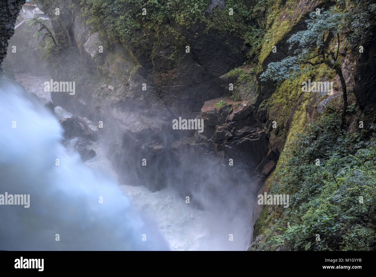 Devil’s Cauldron waterfall (spanish: Pailon del Diablo) - Mountain