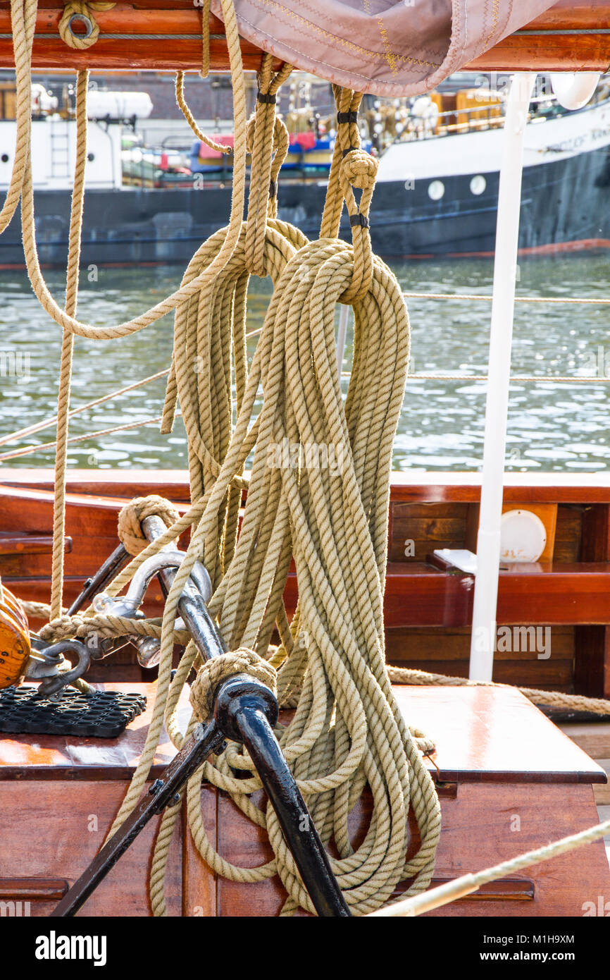 Ropes on a sailing boat Stock Photo Alamy