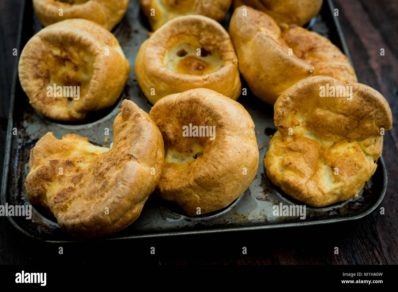Yorkshire Puddings cooked IN A YORKSHIRE PUDDING TIN Stock Photo
