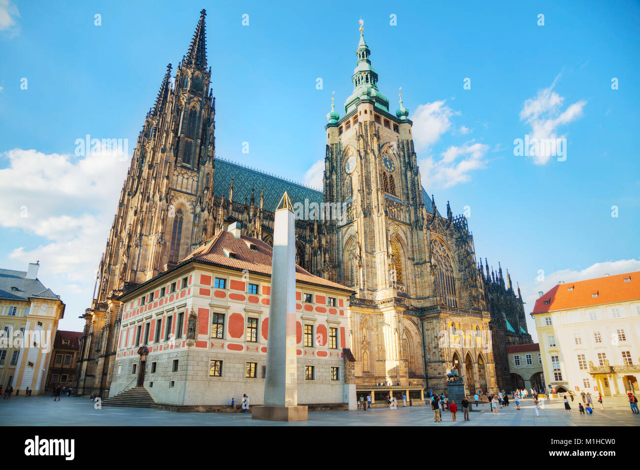 PRAGUE, CZECH REPUBLIC - AUGUST 28: Saint Vitus cathedral with tourists on August 28, 2017 in Prague, Czech Republic. Stock Photo