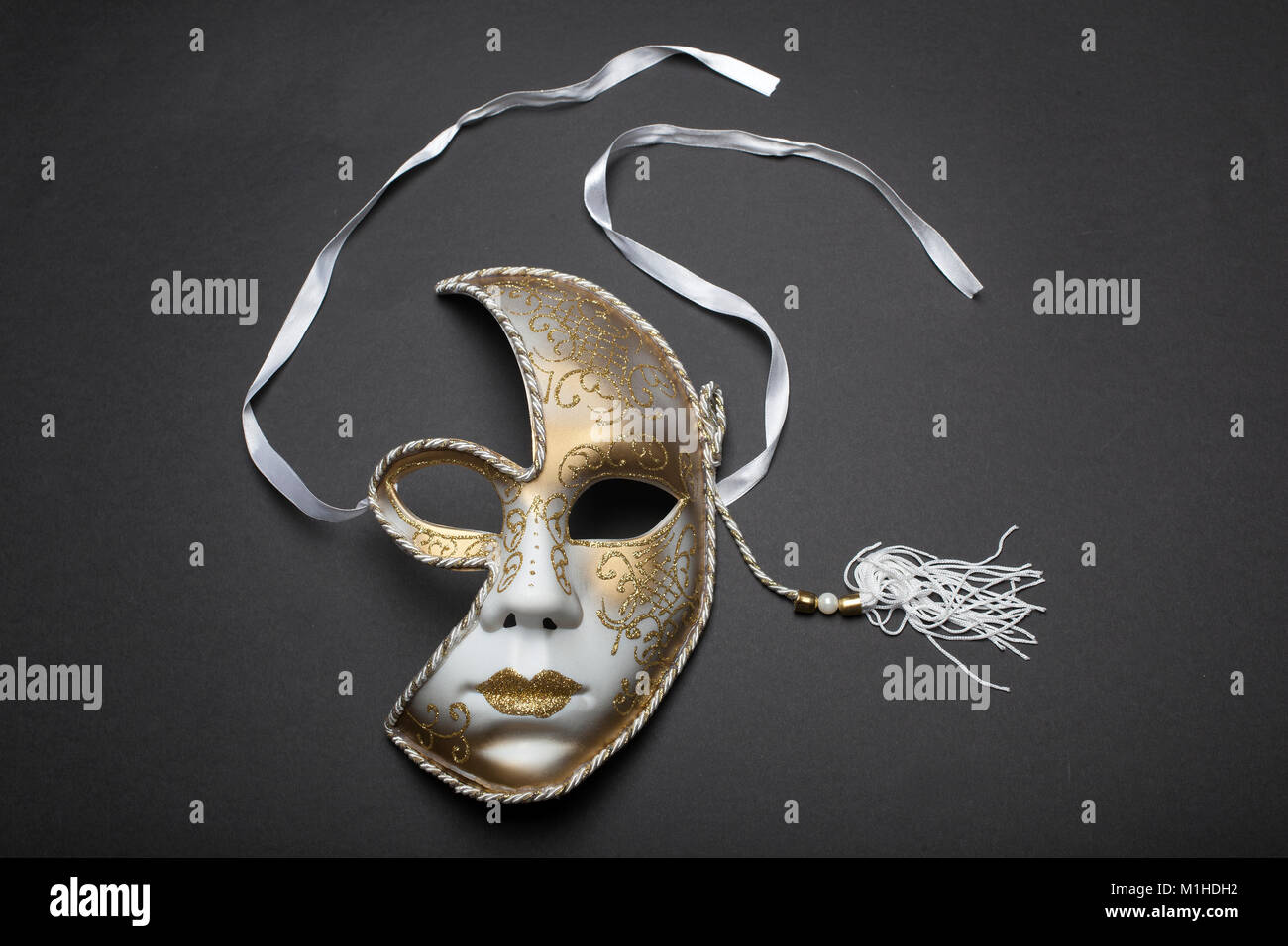 Venetian mask hi-res stock photography and images - Alamy