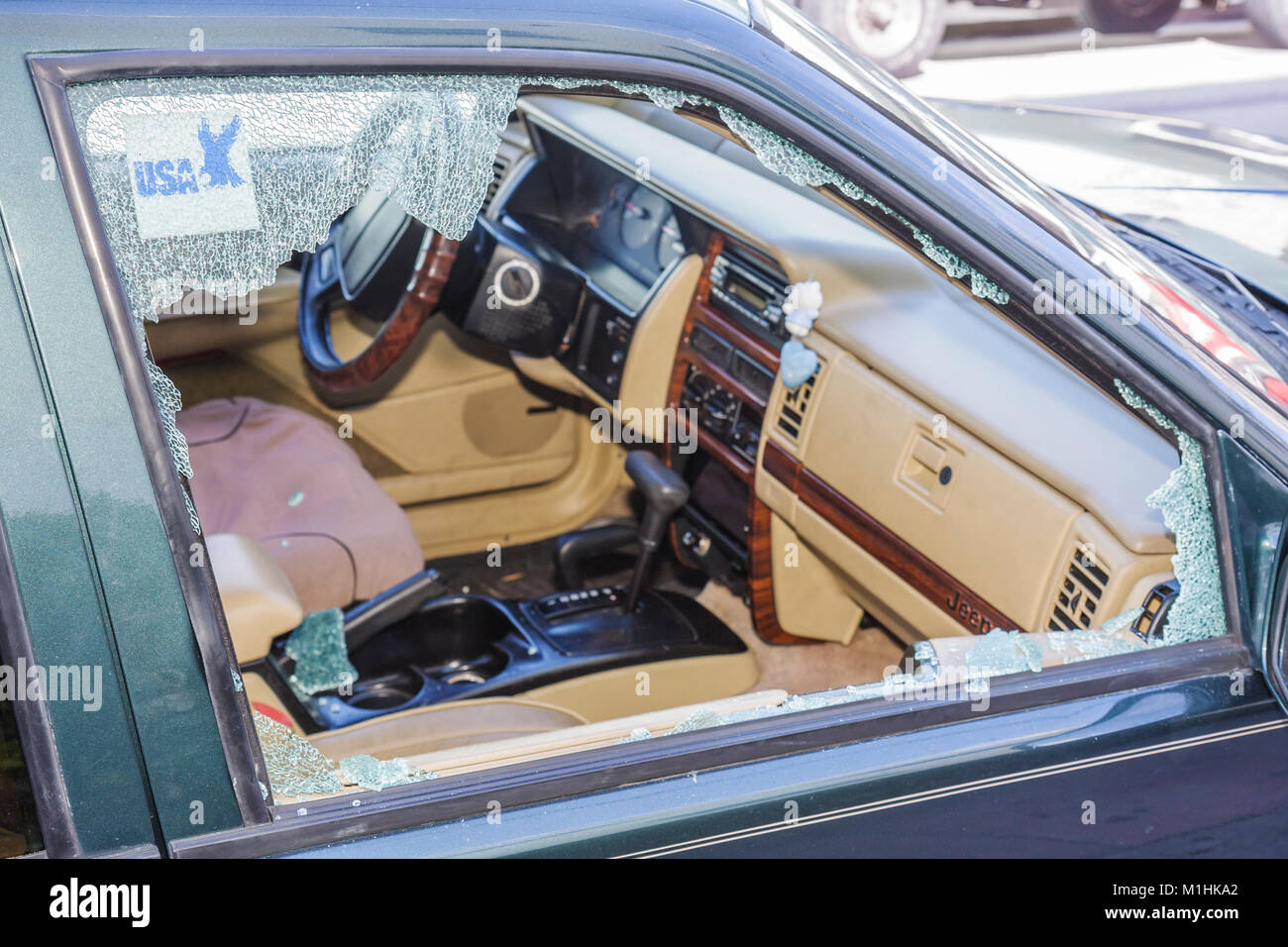 Crime person street hires stock photography and images Alamy