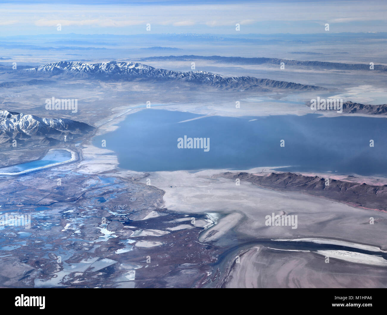 Great salt lake utah aerial hires stock photography and images Alamy