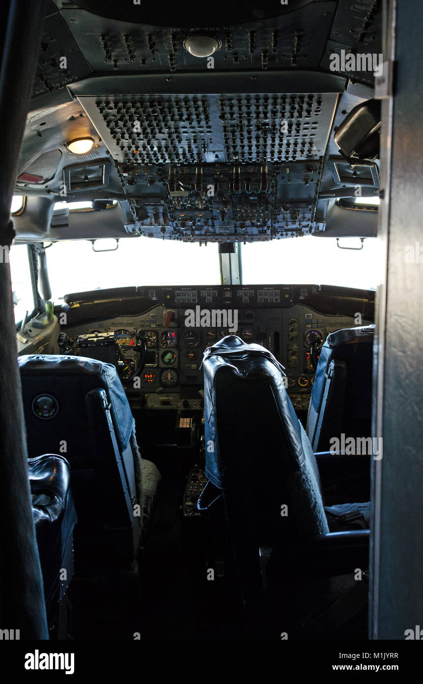 The cockpit of the Air Force One plane from the 1980s, in the Ronald Reagan Presidential Library, Simi Valley, California Stock Photo