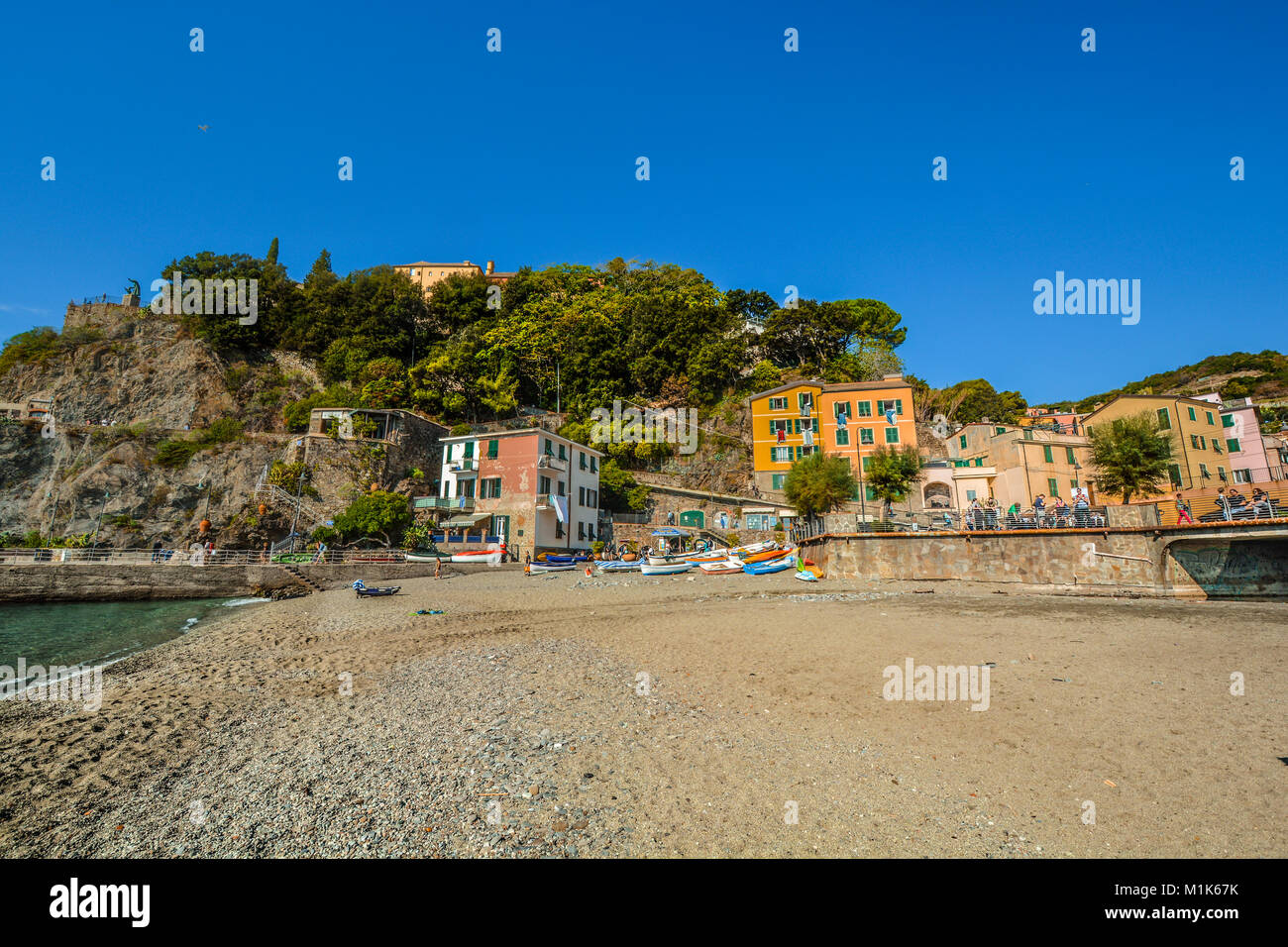 Italy seaside village hi-res stock photography and images - Alamy