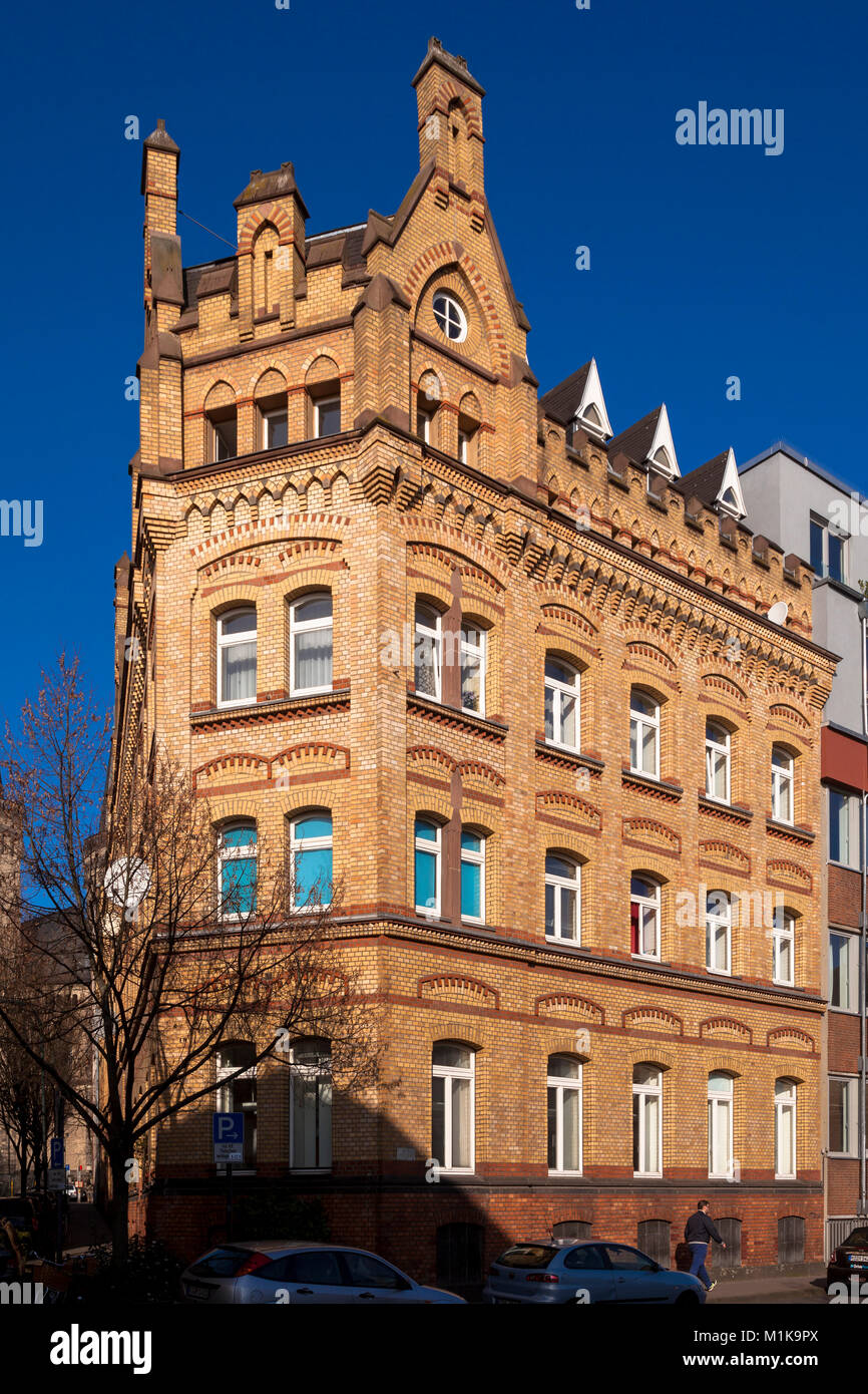 Germany, Cologne, house at the corner of the streets