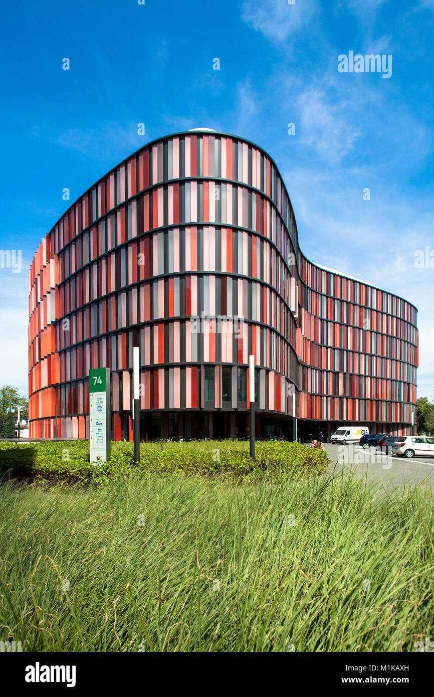Germany, Cologne the office building Cologne Oval Offices by the architects Louisa Hutton und Prof. Matthias Sauerbruch at the street Gustav-Heinemann Stock Photo