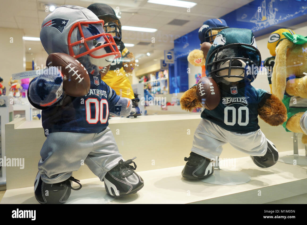 Build a bear hi-res stock photography and images - Alamy