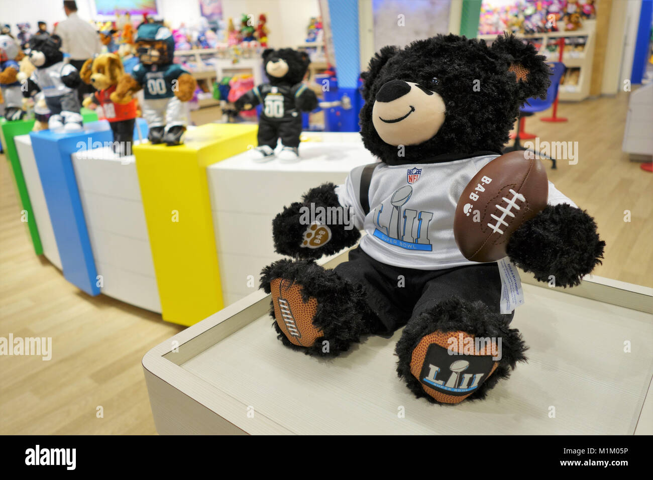 Minneapolis, Minnesota, USA. 31st January, 2018. A display of bears in football uniforms in honor of Super Bowl 2018 at the Build A Bear Workshop in the Mall of America in Minneapolis, Minnesota, USA. Copyright: Gina Kelly/Alamy Live News Stock Photo