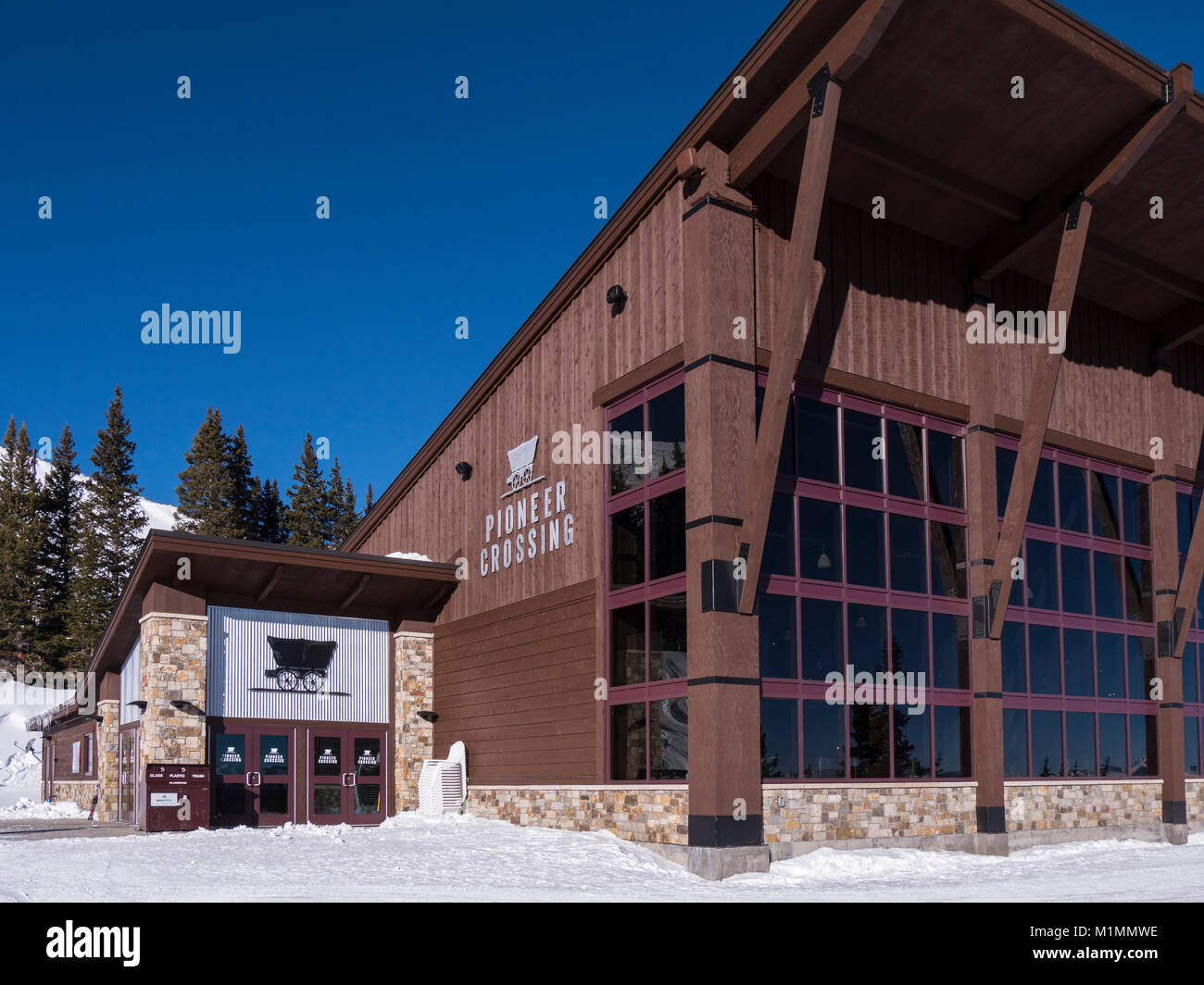 Pioneer Crossing Day Lodge And Restaurant Atop Peak 7