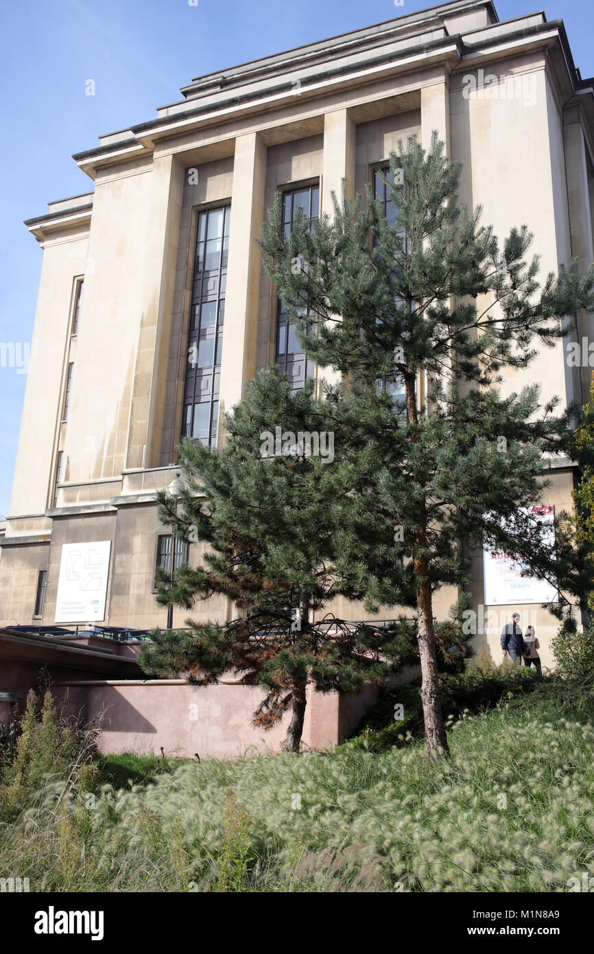 Trocadero - Theatre National de Chaillot - Paris Stock Photo