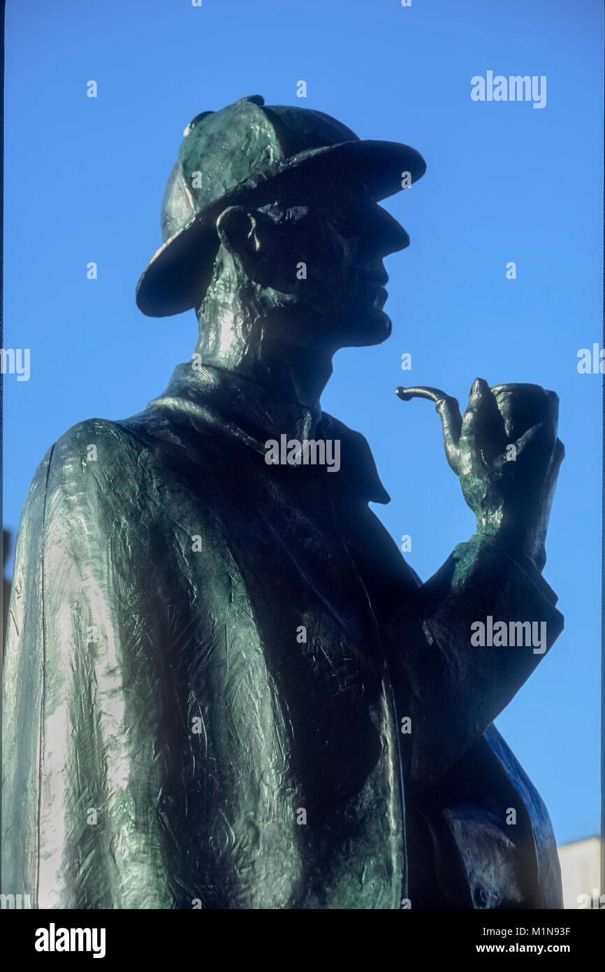 Statue of fictional detective Sherlock Holmes outside Baker Street Underground station in London. Stock Photo