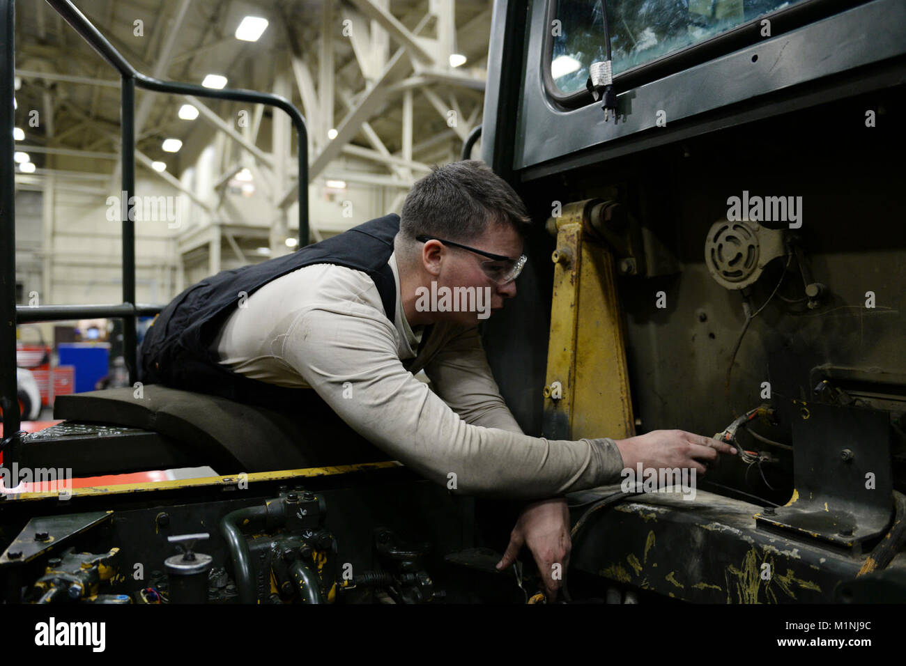 Airman 1st Class Spencer Ludlow, mission general vehicle equipment ...