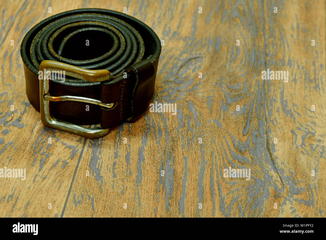 wooden gucci belt